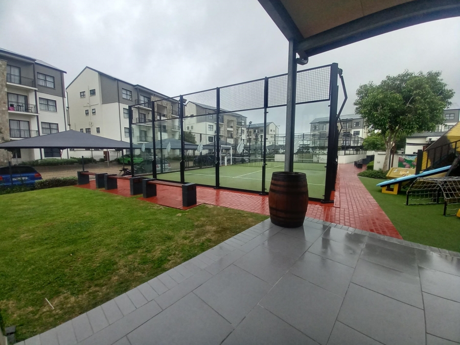 To Let 1 Bedroom Property for Rent in Sandown Western Cape